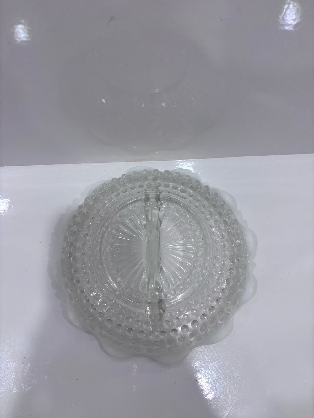 Vintage white milk glass hobnail divided candy relish dish scalloped serving - Picture 4 of 6